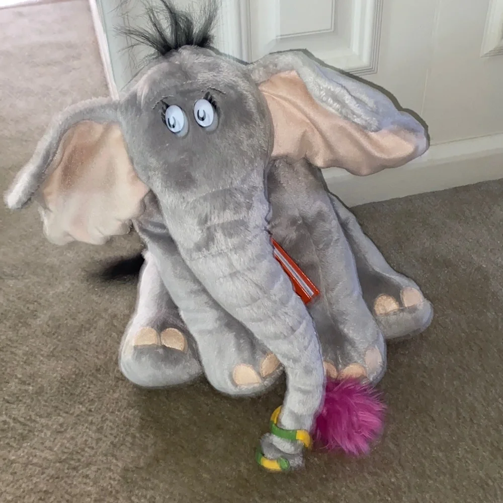 2008 Macys Horton Hears A Hoo Plush & Book